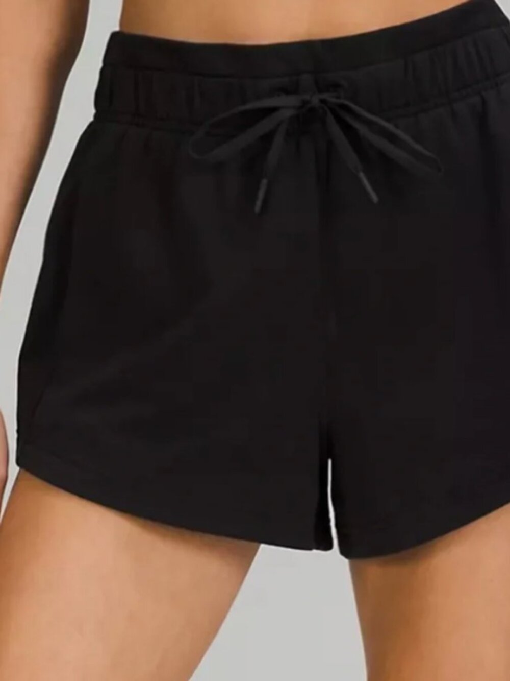 Lululemon inner glow shorts